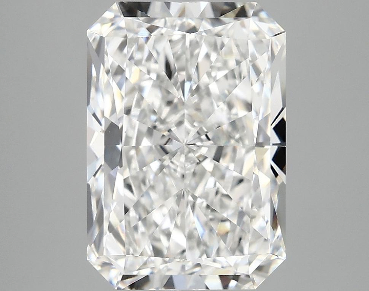 4.05 Carat Radiant Shaped Ideal Cut VS1 IGI Certified Lab Grown Diamond