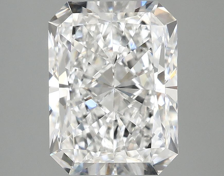 3.05 Carat Radiant Shaped Excellent Cut VVS2 IGI Certified Lab Grown Diamond