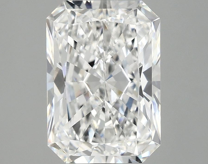 3.05 Carat Radiant Shaped Ideal Cut VVS2 IGI Certified Lab Grown Diamond