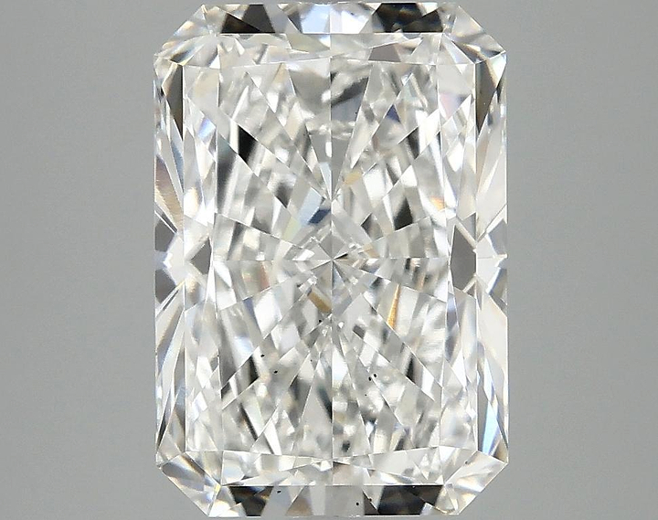 3.91 Carat Radiant Shaped Ideal Cut VS2 IGI Certified Lab Grown Diamond