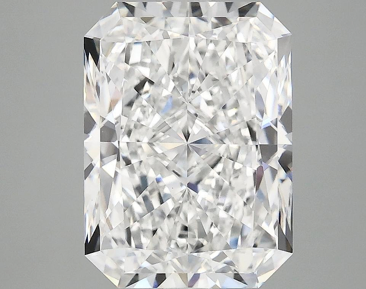 4.11 Carat Radiant Shaped Excellent Cut VVS2 IGI Certified Lab Grown Diamond