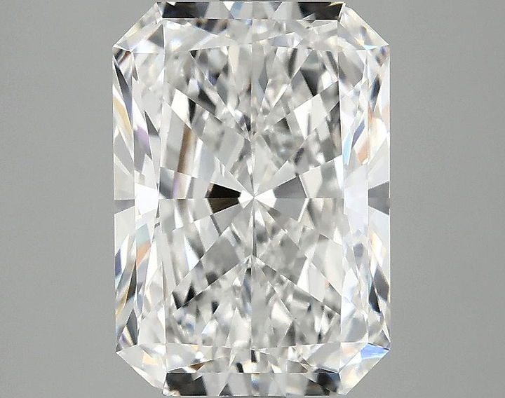 3.89 Carat Radiant Shaped Ideal Cut VS1 IGI Certified Lab Grown Diamond
