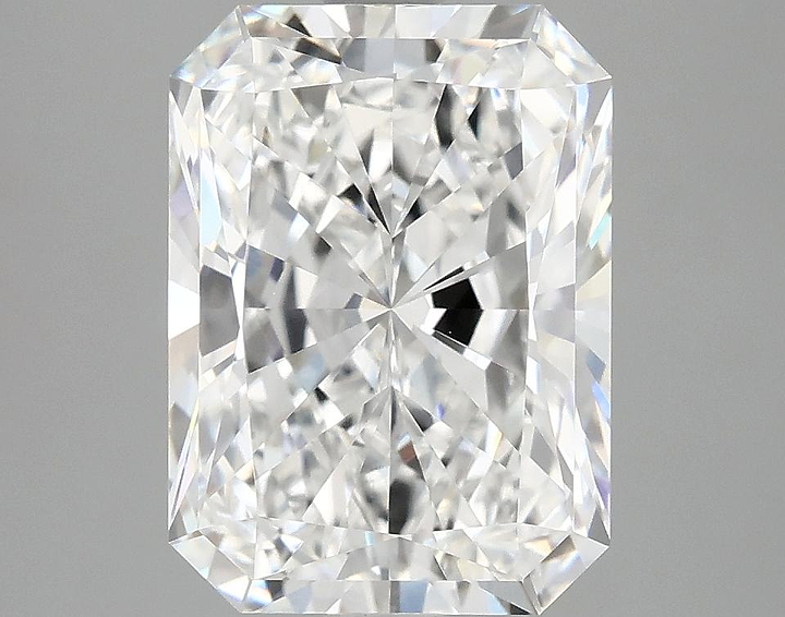 3.71 Carat Radiant Shaped Excellent Cut VVS2 IGI Certified Lab Grown Diamond