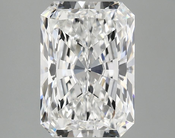 3.07 Carat Radiant Shaped Ideal Cut VVS2 IGI Certified Lab Grown Diamond