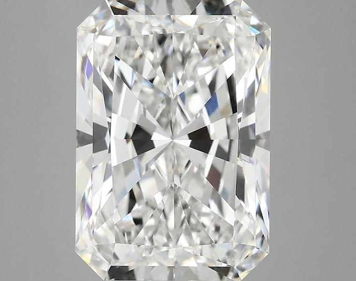 4.07 Carat Radiant Shaped Ideal Cut VVS2 IGI Certified Lab Grown Diamond