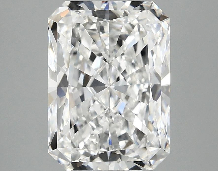 3.07 Carat Radiant Shaped Excellent Cut VS1 IGI Certified Lab Grown Diamond