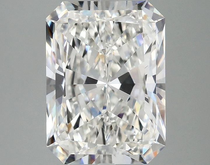 4.05 Carat Radiant Shaped Excellent Cut VVS2 IGI Certified Lab Grown Diamond