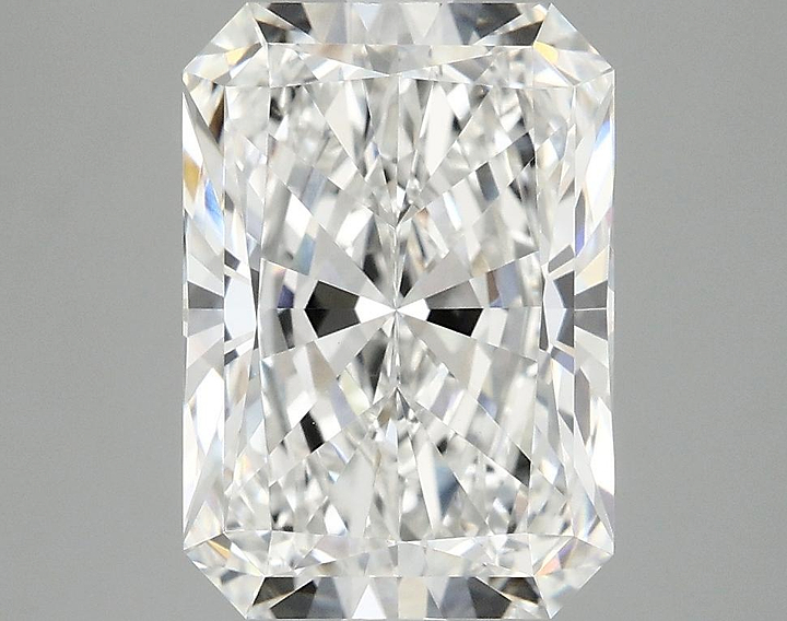 4.09 Carat Radiant Shaped Ideal Cut VVS2 IGI Certified Lab Grown Diamond