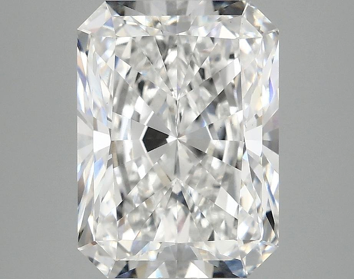 4.02 Carat Radiant Shaped Excellent Cut VS1 IGI Certified Lab Grown Diamond