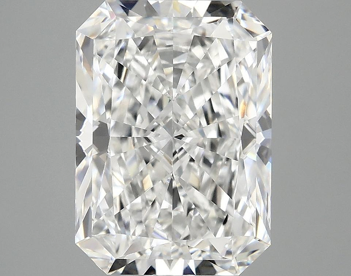 4.04 Carat Radiant Shaped Ideal Cut VVS2 IGI Certified Lab Grown Diamond