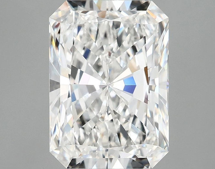 4.1 Carat Radiant Shaped Ideal Cut VVS2 IGI Certified Lab Grown Diamond
