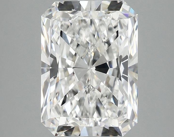 4.09 Carat Radiant Shaped Ideal Cut VVS2 IGI Certified Lab Grown Diamond