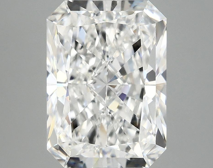 3.96 Carat Radiant Shaped Ideal Cut VVS2 IGI Certified Lab Grown Diamond