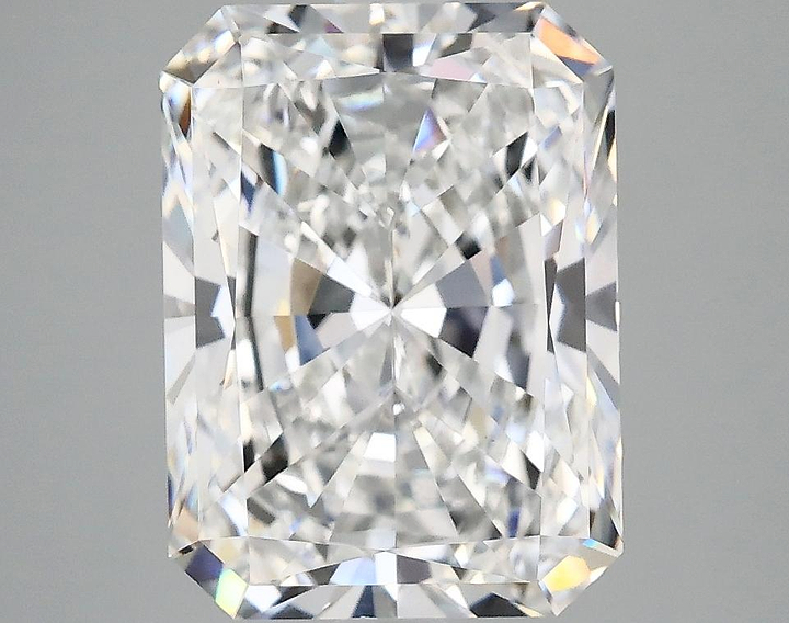 4.19 Carat Radiant Shaped Excellent Cut VS1 IGI Certified Lab Grown Diamond