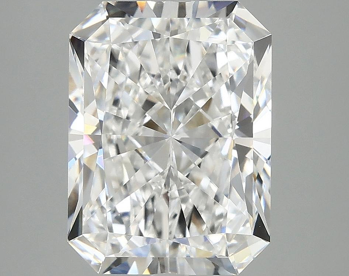 4.09 Carat Radiant Shaped Excellent Cut VVS2 IGI Certified Lab Grown Diamond