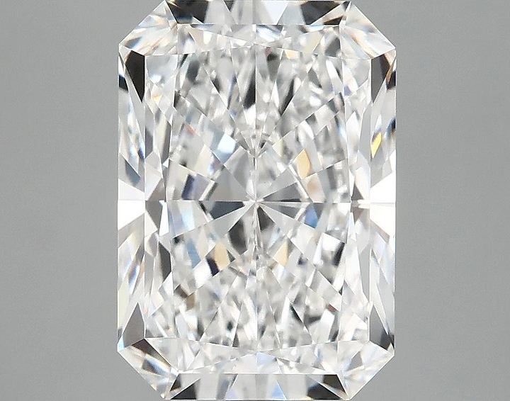 4.14 Carat Radiant Shaped Ideal Cut VVS2 IGI Certified Lab Grown Diamond