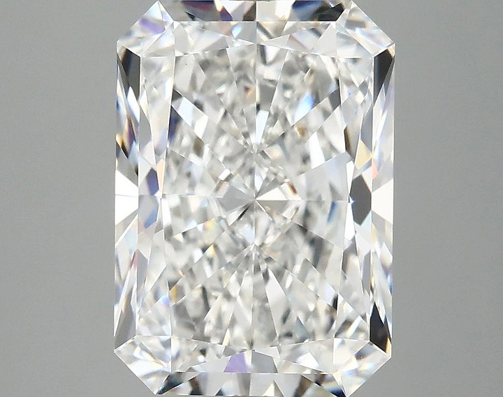 4.09 Carat Radiant Shaped Ideal Cut VVS2 IGI Certified Lab Grown Diamond
