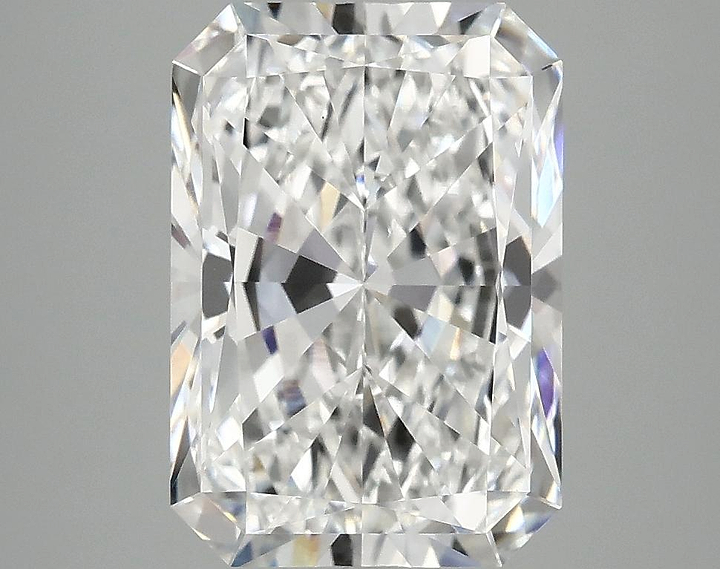 4.07 Carat Radiant Shaped Ideal Cut VS1 IGI Certified Lab Grown Diamond