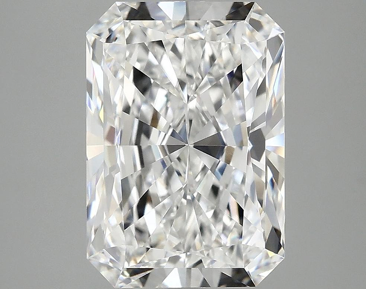4.12 Carat Radiant Shaped Ideal Cut VVS2 IGI Certified Lab Grown Diamond