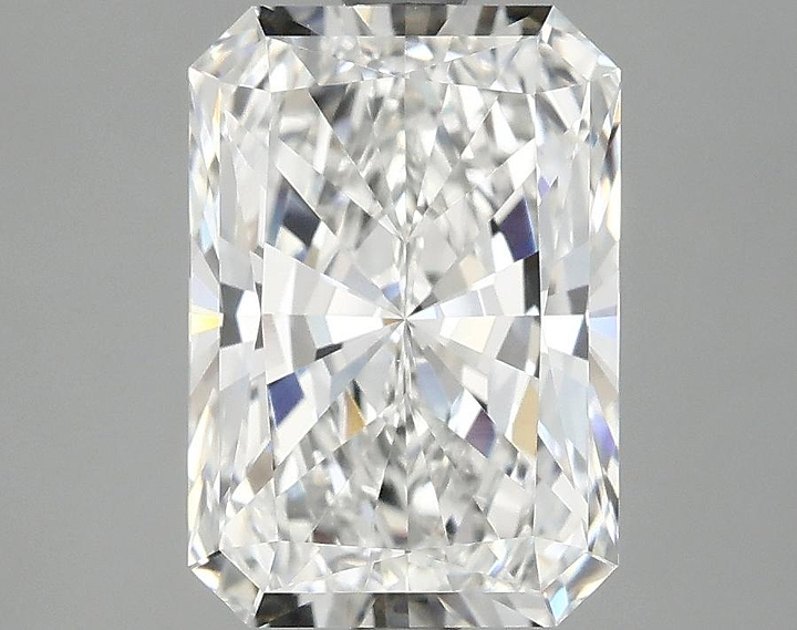 3.02 Carat Radiant Shaped Ideal Cut VVS2 IGI Certified Lab Grown Diamond