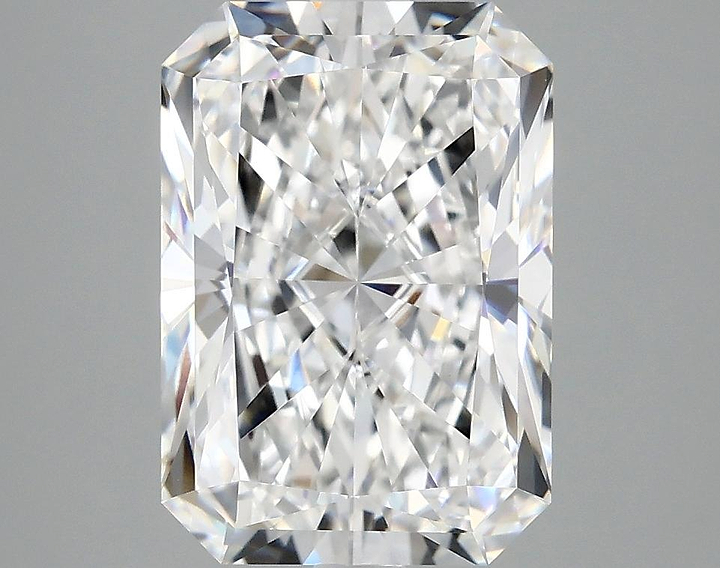 4.05 Carat Radiant Shaped Ideal Cut VVS2 IGI Certified Lab Grown Diamond