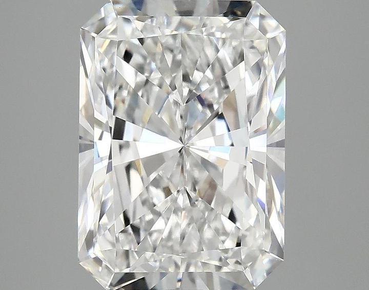 3.97 Carat Radiant Shaped Ideal Cut VVS2 IGI Certified Lab Grown Diamond