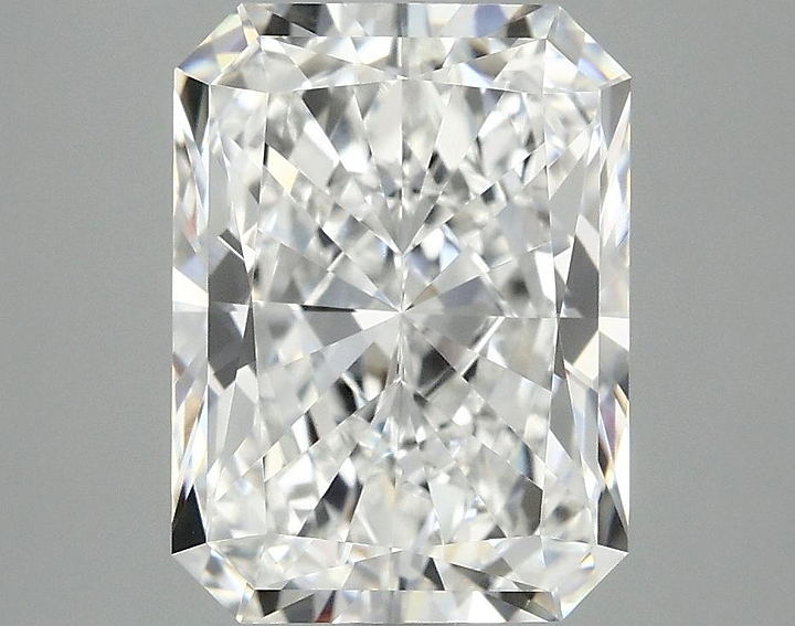 4.04 Carat Radiant Shaped Excellent Cut VVS2 IGI Certified Lab Grown Diamond