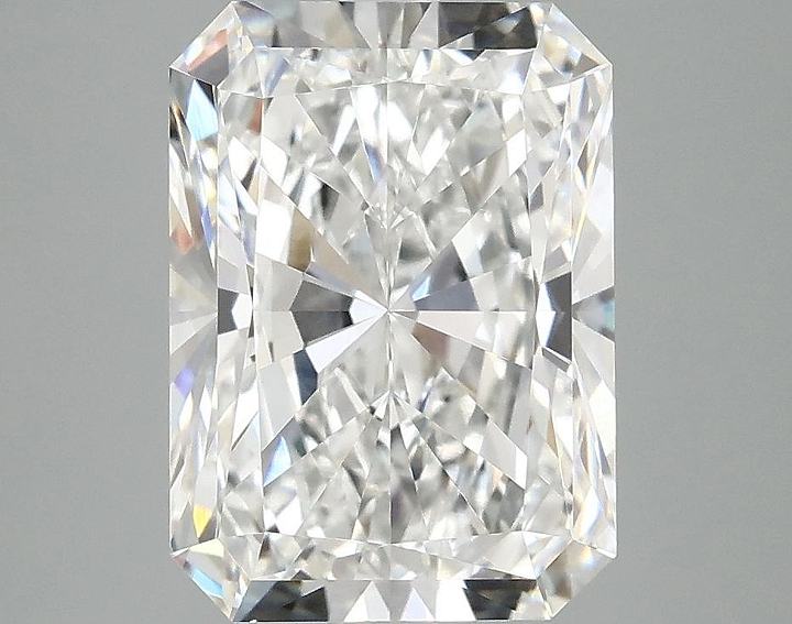 3.97 Carat Radiant Shaped Excellent Cut VVS2 IGI Certified Lab Grown Diamond