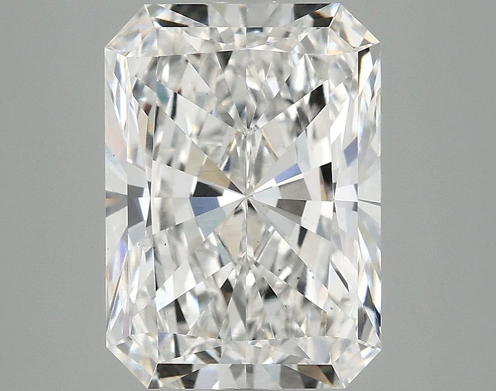 4.04 Carat Radiant Shaped Excellent Cut VS2 IGI Certified Lab Grown Diamond