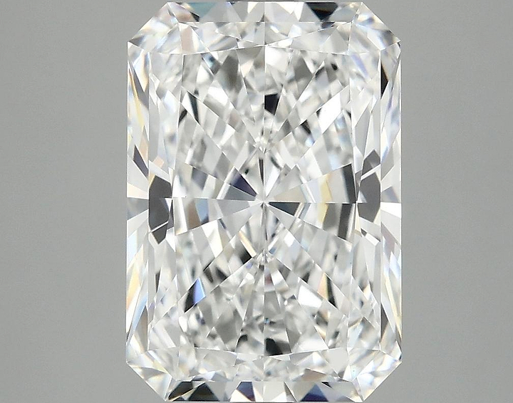 4.04 Carat Radiant Shaped Ideal Cut VVS2 IGI Certified Lab Grown Diamond