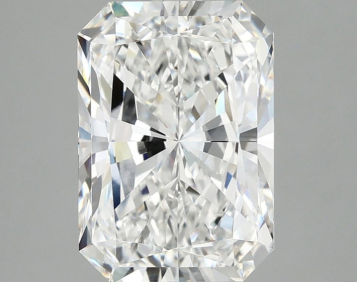 4.08 Carat Radiant Shaped Ideal Cut VVS2 IGI Certified Lab Grown Diamond