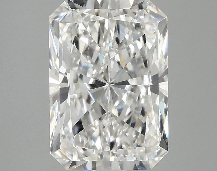3.05 Carat Radiant Shaped Ideal Cut VS1 IGI Certified Lab Grown Diamond