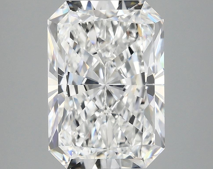 4.05 Carat Radiant Shaped Ideal Cut VVS2 IGI Certified Lab Grown Diamond