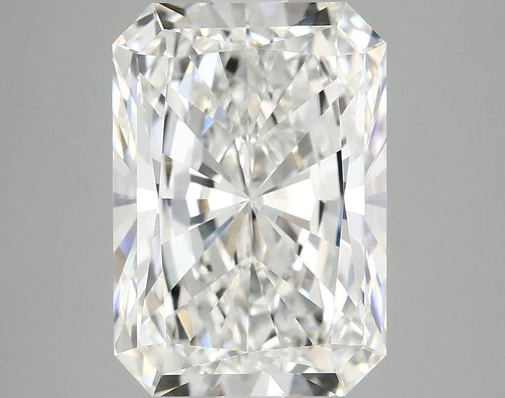 4.04 Carat Radiant Shaped Ideal Cut VVS2 IGI Certified Lab Grown Diamond