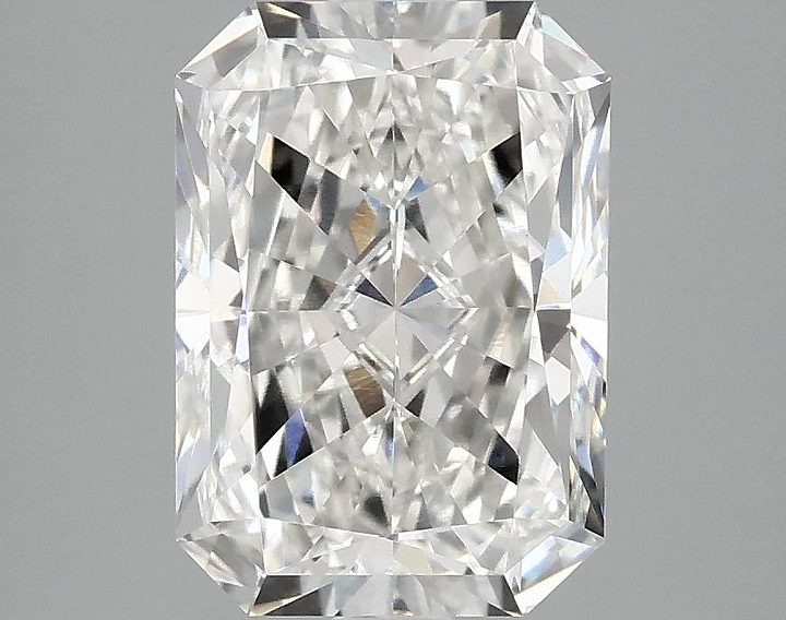 3.0 Carat Radiant Shaped Ideal Cut VVS2 IGI Certified Lab Grown Diamond