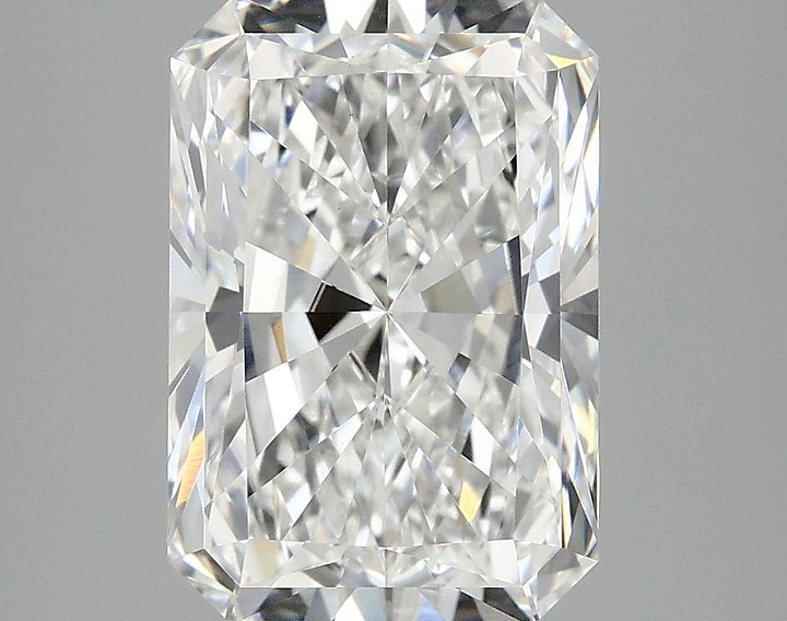 3.91 Carat Radiant Shaped Ideal Cut VVS2 IGI Certified Lab Grown Diamond