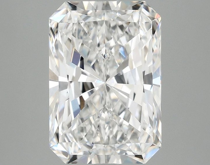 3.95 Carat Radiant Shaped Ideal Cut VVS2 IGI Certified Lab Grown Diamond
