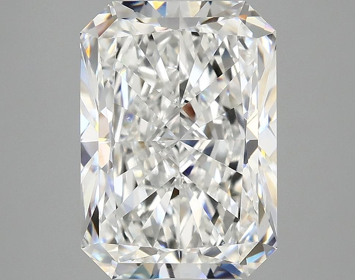 3.95 Carat Radiant Shaped Ideal Cut VS1 IGI Certified Lab Grown Diamond