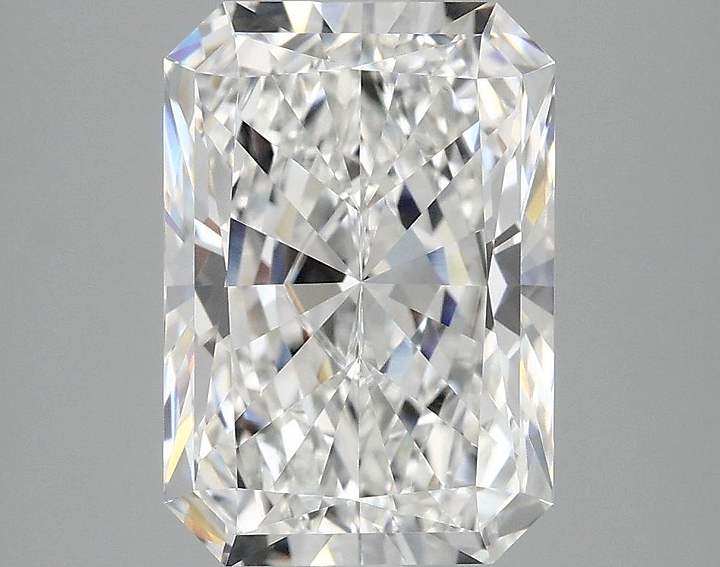 4.14 Carat Radiant Shaped Ideal Cut VVS2 IGI Certified Lab Grown Diamond
