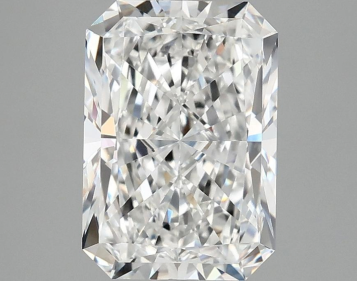 3.07 Carat Radiant Shaped Ideal Cut VVS2 IGI Certified Lab Grown Diamond