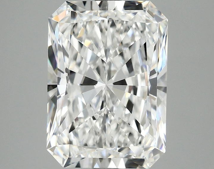 4.03 Carat Radiant Shaped Ideal Cut VVS2 IGI Certified Lab Grown Diamond