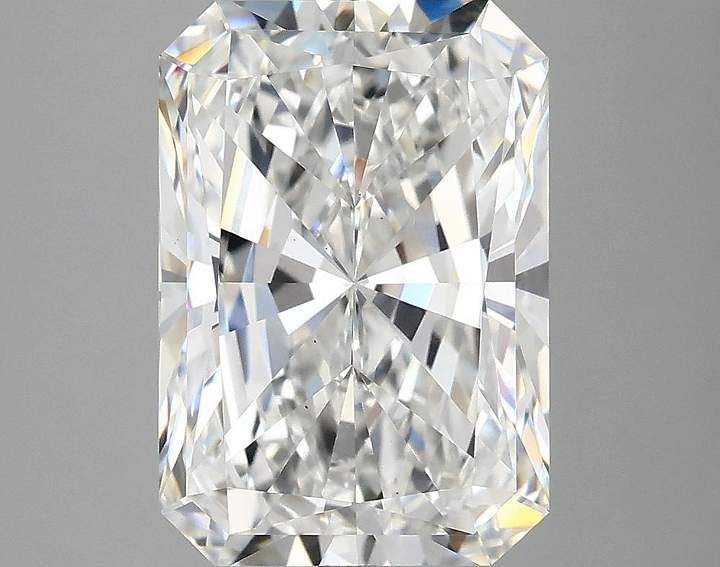 3.94 Carat Radiant Shaped Ideal Cut VS1 IGI Certified Lab Grown Diamond