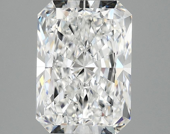 3.04 Carat Radiant Shaped Ideal Cut VVS2 IGI Certified Lab Grown Diamond