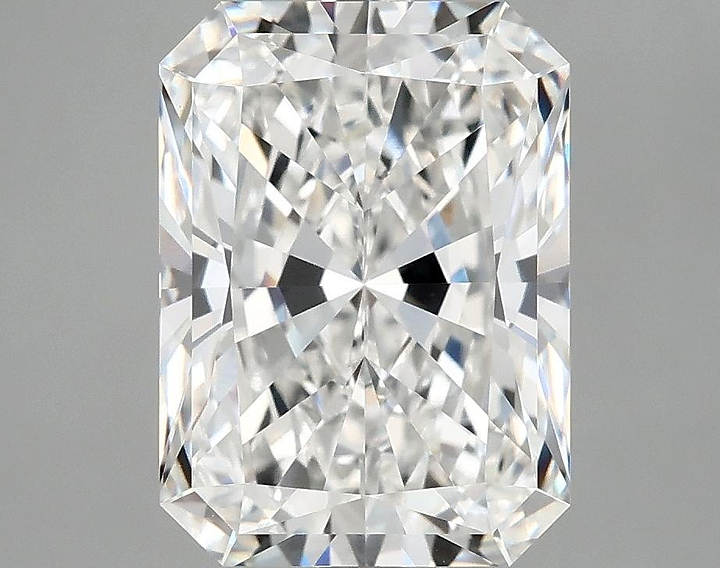 4.1 Carat Radiant Shaped Excellent Cut VVS2 IGI Certified Lab Grown Diamond