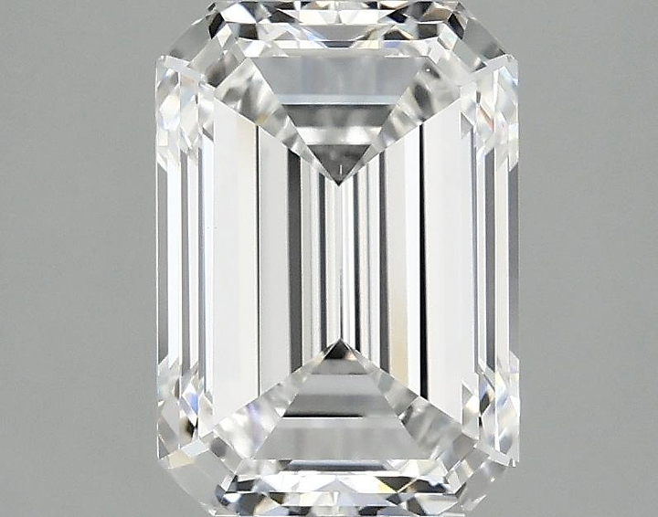 2.5 Carat Emerald Shaped Ideal Cut VS1 IGI Certified Lab Grown Diamond