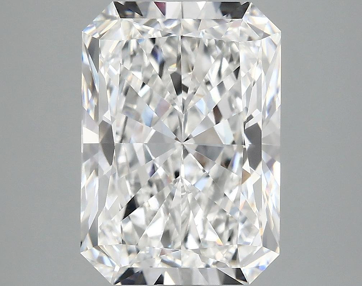 4.07 Carat Radiant Shaped Ideal Cut VVS2 IGI Certified Lab Grown Diamond