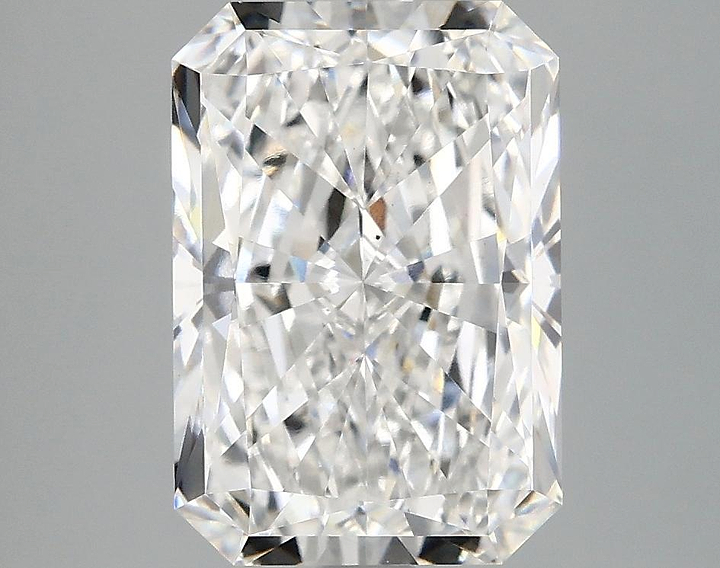 3.47 Carat Radiant Shaped Ideal Cut VS2 IGI Certified Lab Grown Diamond