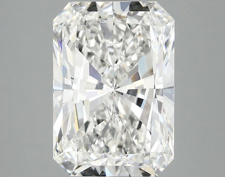 3.1 Carat Radiant Shaped Ideal Cut VVS2 IGI Certified Lab Grown Diamond