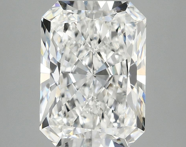 4.03 Carat Radiant Shaped Excellent Cut VVS2 IGI Certified Lab Grown Diamond