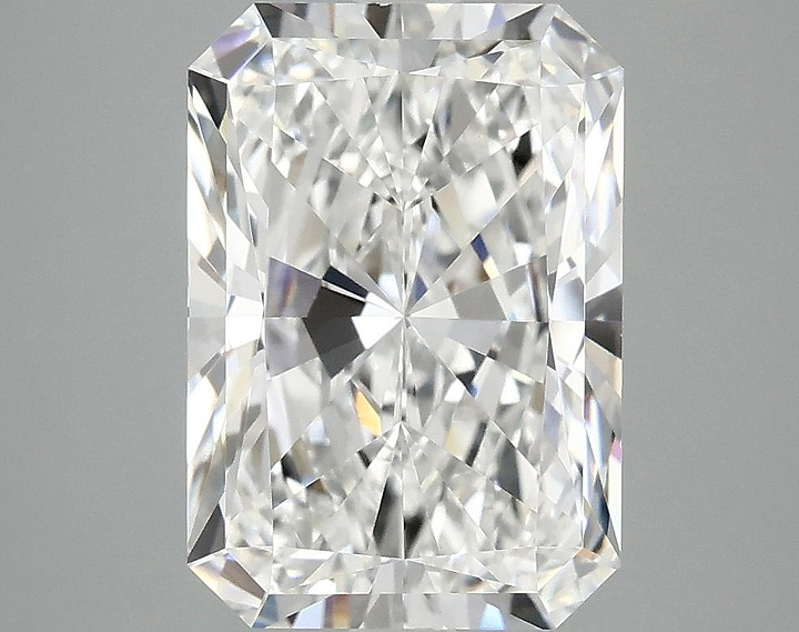 4.18 Carat Radiant Shaped Ideal Cut VVS2 IGI Certified Lab Grown Diamond